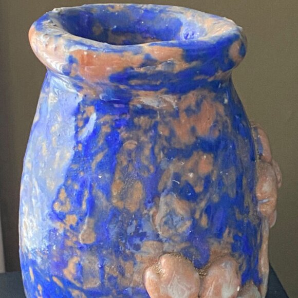 Vintage Marked Signed 77' Stutts Blue Raised Floral HandMade Thrown Pottery Vase - Picture 5 of 10